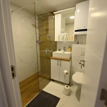 Bel Galleries Apartment